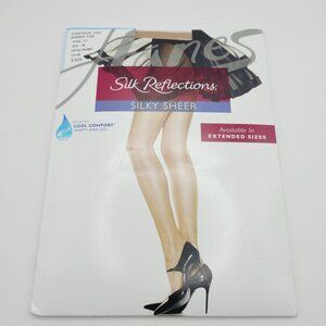 Hanes Silk Reflections Silky Sheer Control Top Pantyhose Size AB Sheer Toe